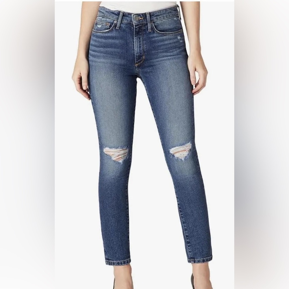 Joe’s Jeans Distressed Boyfriend Jeans in Inglewood